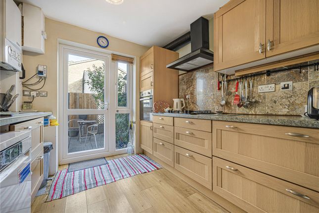 Chilthorne Close, London photo 4
