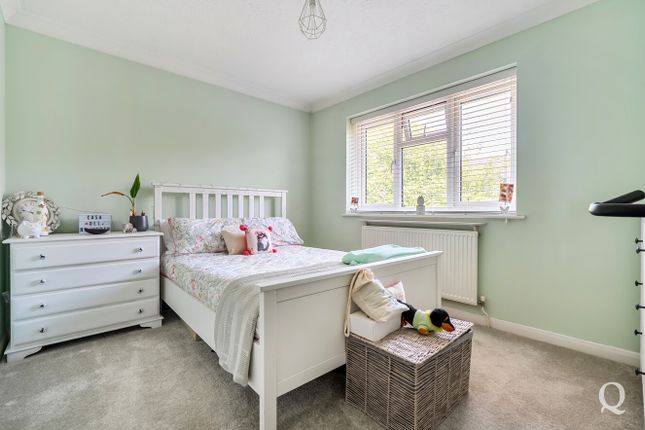 28, Wickham Close, Sittingbourne photo 3