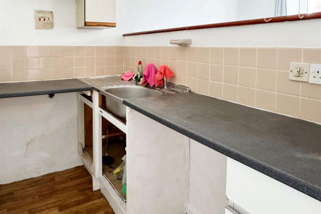 2A Kingmere, South Terrace, Littlehampton photo 4