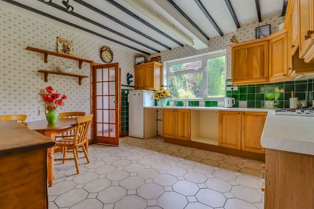 49 Kirby Lane, Leicester photo 3