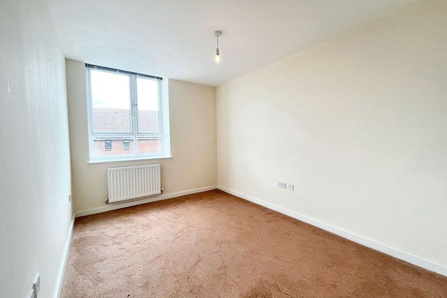 Flat to rent in London Road, Maidstone