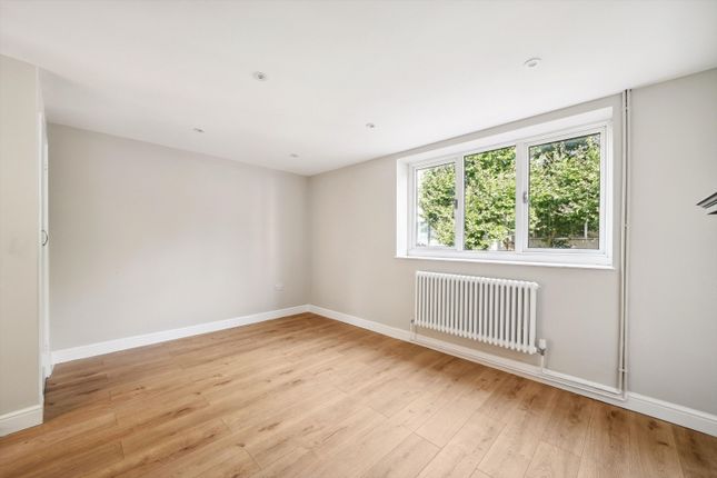 27b Swan Street, Southwark photo 4