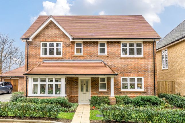 Thumbnail Detached house for sale in Claremont Close, Leatherhead