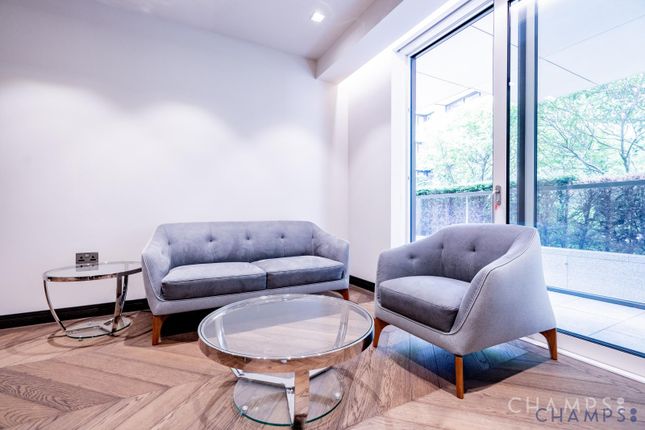 Flat for sale in One Tower Bridge, Balmoral House, Earls Way