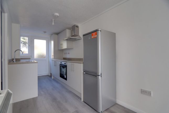 10, Leacey Court, Gloucester photo 2