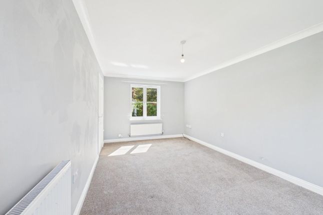 62, Elder Close, Lincoln photo 3