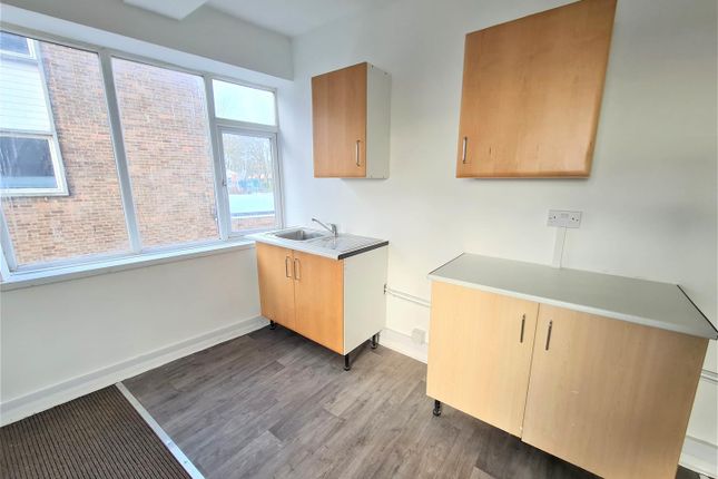 11A, High Street, Wolverhampton photo 4