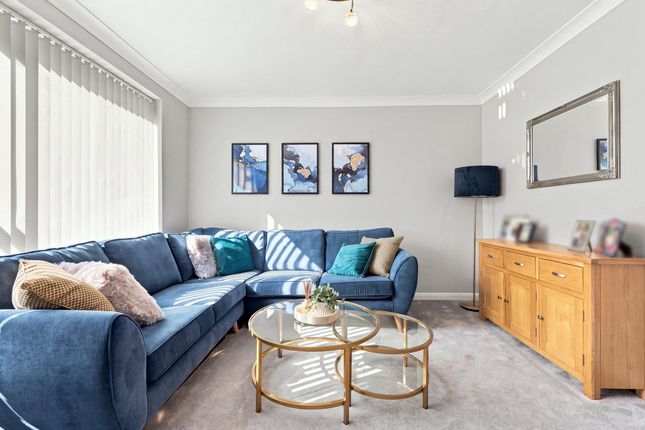 24 Chalkwell Lodge, London Road, Westcliff-on-sea photo 4