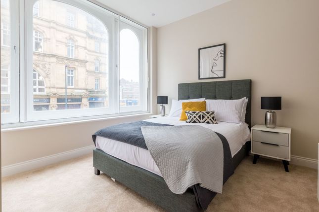 Thumbnail Flat for sale in Harewood Street, Leeds