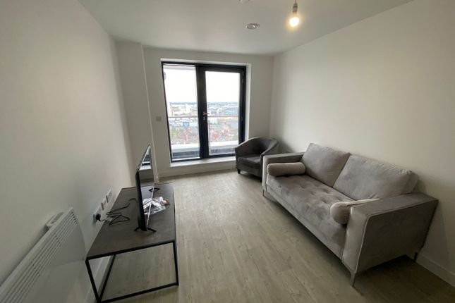 2210, Northill Apartment, Furness Quay, Salford photo 3