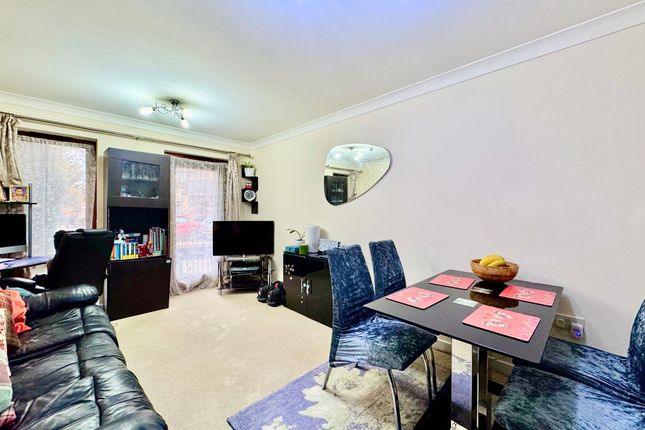 Open Plan Lounge/Dining Area