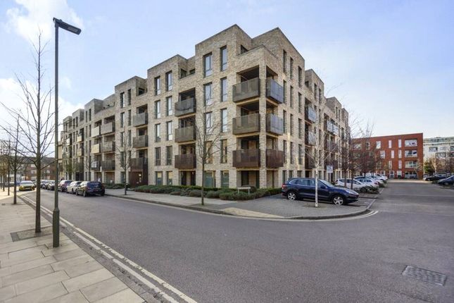 Flat to rent in Walford Court Lacey Drive, Edgware