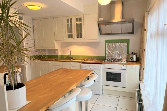 49, Butlers Grove, Milton Keynes photo 3