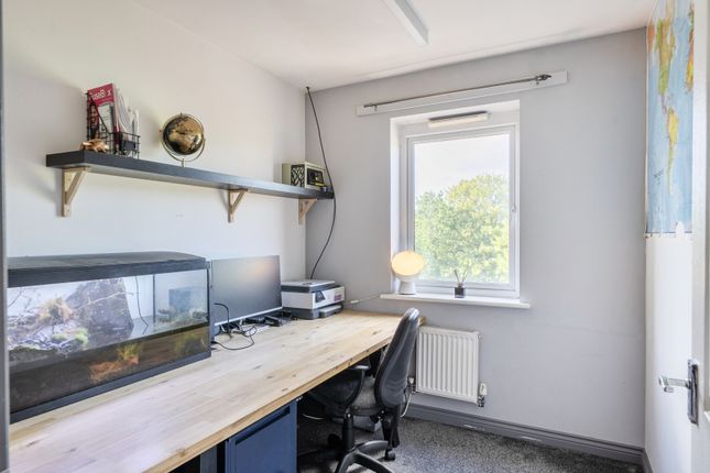 27, Normandy Drive, Bristol photo 4