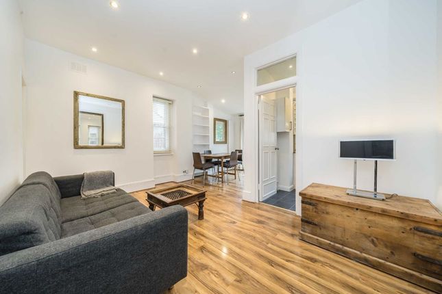 Flat to rent in Riggindale Road, London