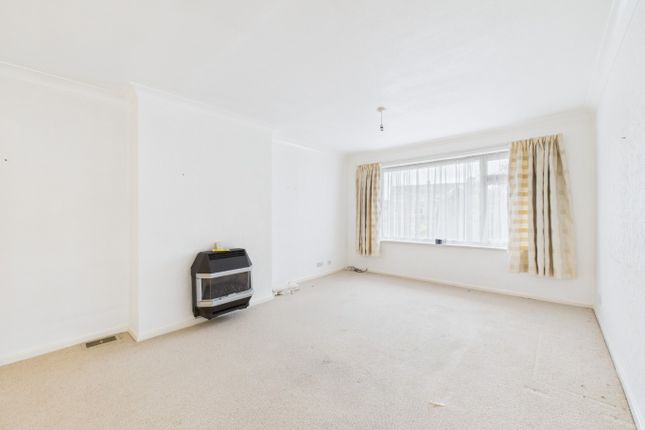 24, Allanson Drive, Cottingham photo 3