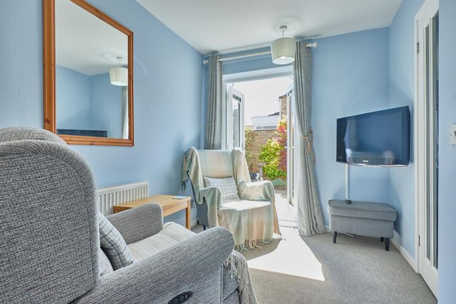 9, Lobelia Close, Burbage photo 4