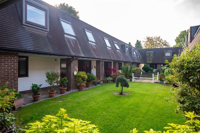 10, Chestnut Court, Leyland photo 3