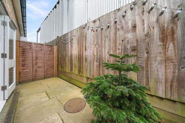 Flat 3, 7 Grenville Road, London, London photo 2