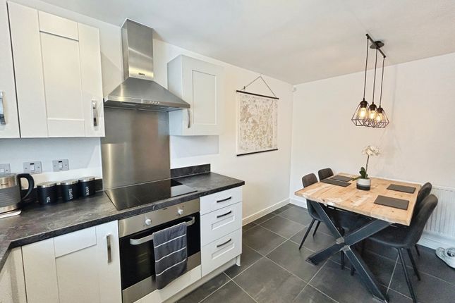 42, Stirling Road, Swadlincote photo 3