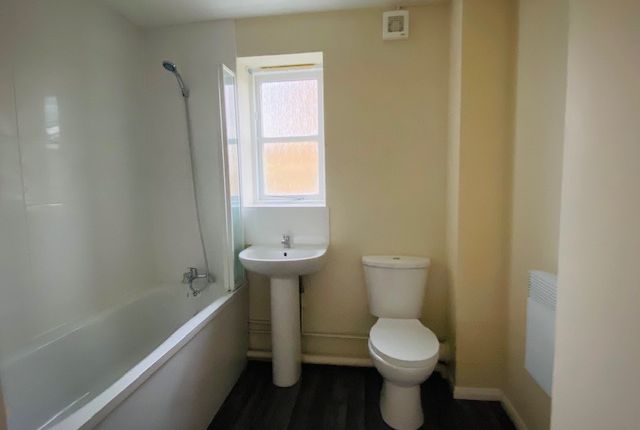 13, Enfield photo 5