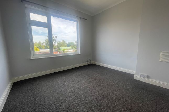 134, Westlands Road, Hull photo 5