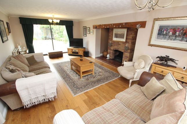 2, Worsh Close, Leicester photo 4