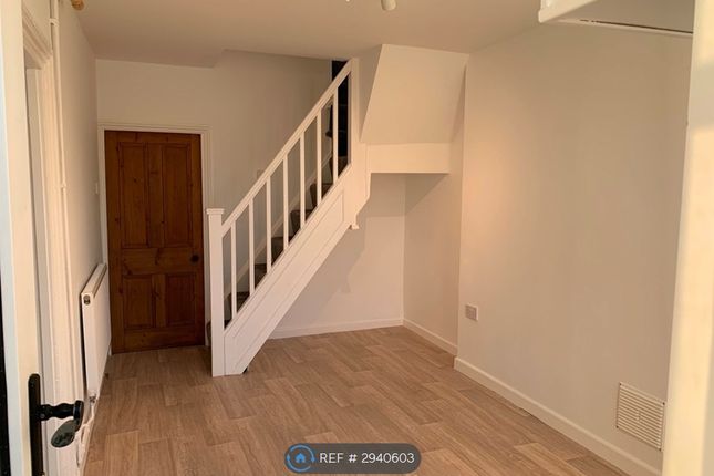 Yew Tree Cottages, Cefn Coed, Merthyr Tydfil photo 3