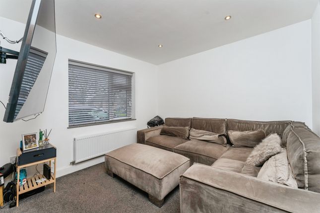 45, Circular Drive, Chester photo 2