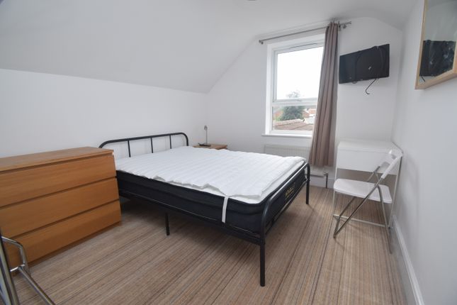 Room to rent in Wellington Road, Bridgwater