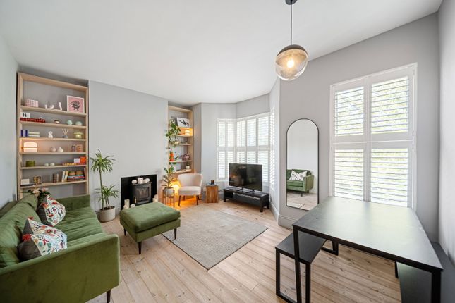 39b, Dundalk Road, London photo 4