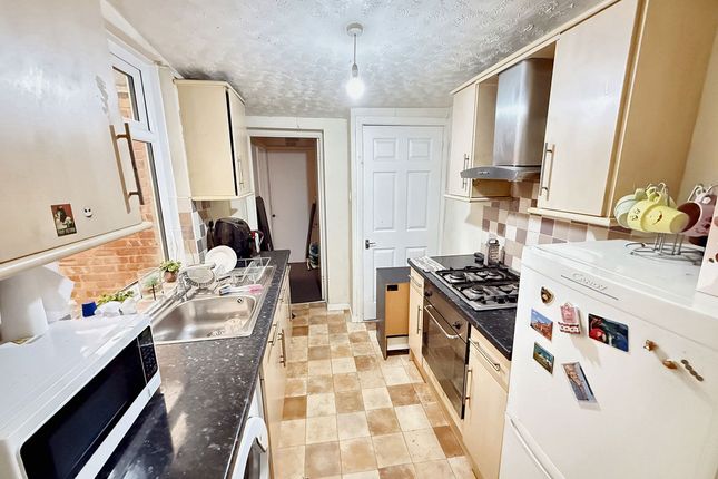 33, Tweed Street, Hebburn photo 3