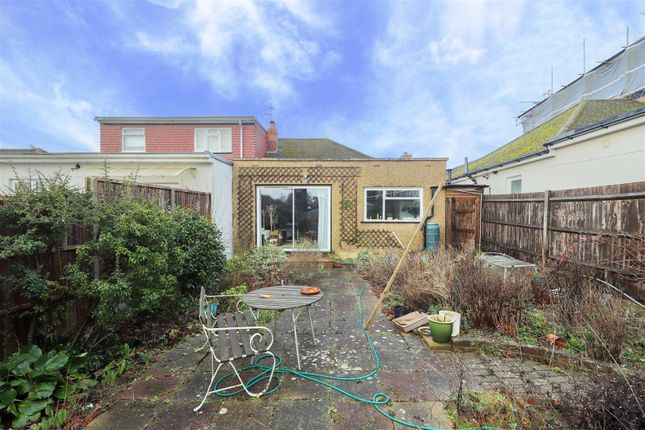 61, Mount Park Road, Pinner photo 2