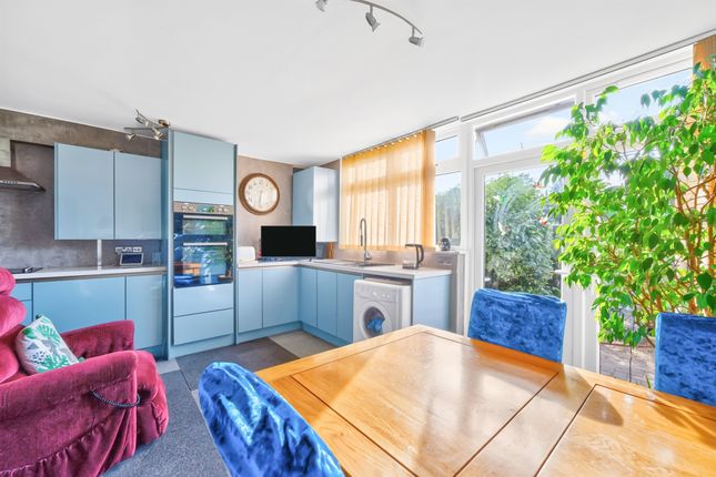 78, Brookfields Avenue, Mitcham photo 4