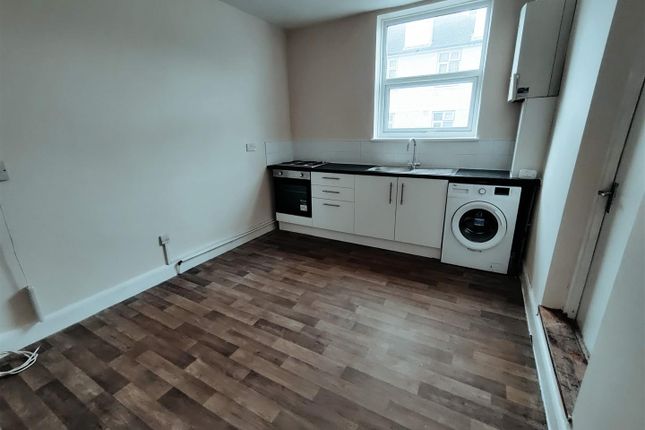 Flat for sale in Grenfell Road, Mitcham