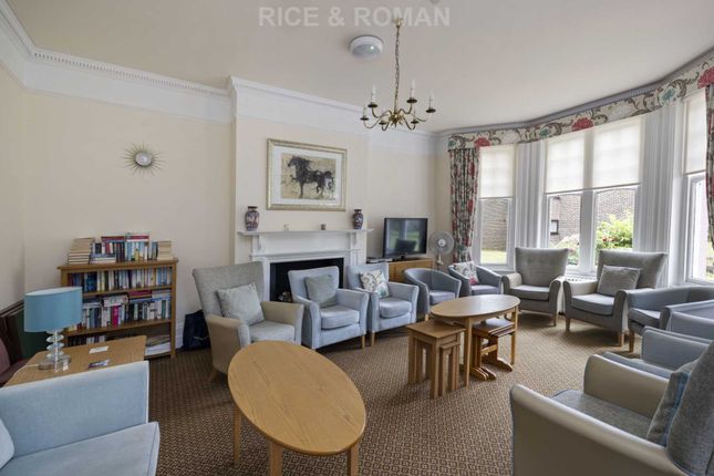 Flat for sale in Clarefield Court, Ascot