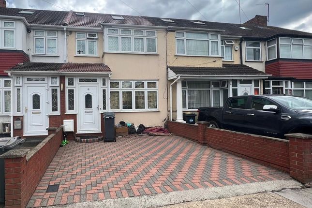 Thumbnail Terraced house to rent in Wentworth Road, Southall