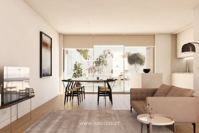 Thumbnail Apartment for sale in Bonfim, Porto, Portugal