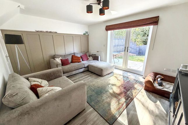38, Elm Road, Blaydon-on-Tyne photo 3