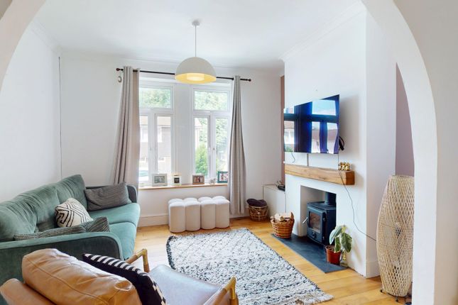 31, Ironbridge Road, Cardiff photo 3