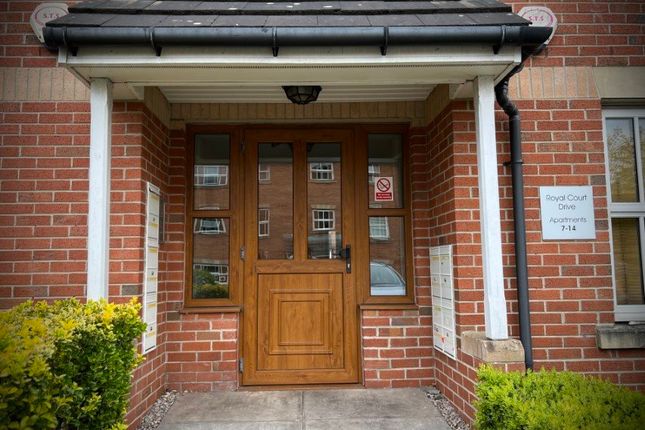 11, Royal Court Drive, Bolton photo 5