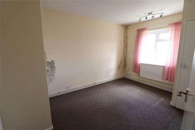 18, Hyde Court, Church Lane photo 3