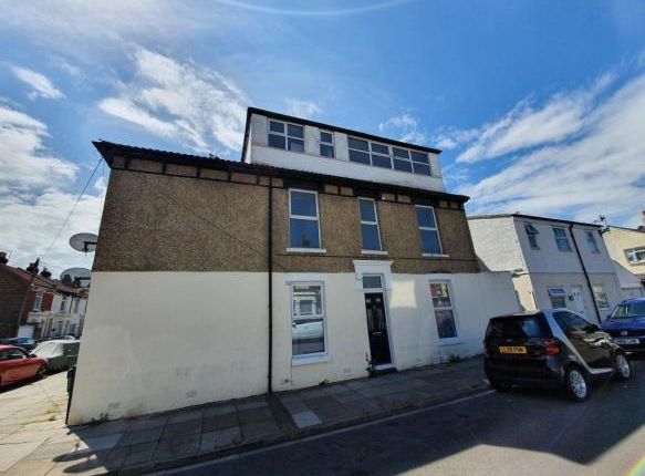 Flat to rent in Ewart Road, Portsmouth