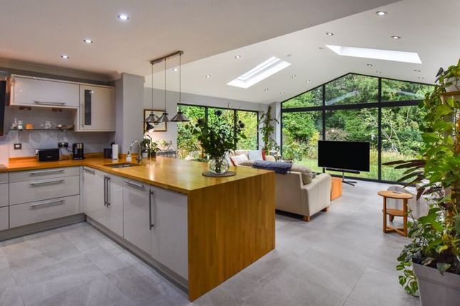 6, Holmes Drive, Stamford photo 2