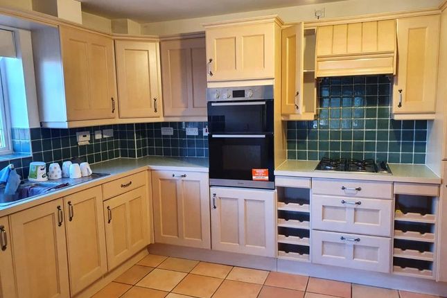 21, Aragon House, Warwick Road photo 4