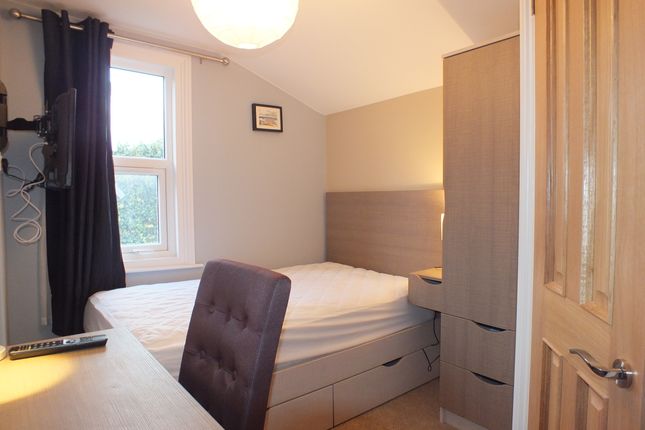 Thumbnail Room to rent in Pell Street, Reading