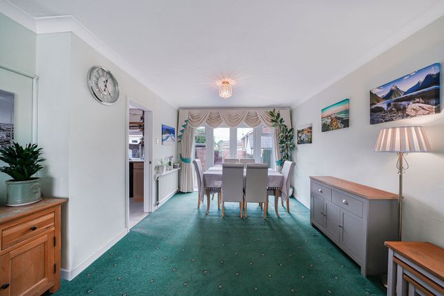 287 Prince Avenue, Westcliff-On-Sea photo 2