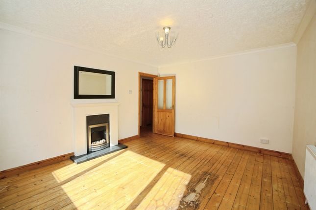 3, Ty Newydd, CAERPHILLY photo 3