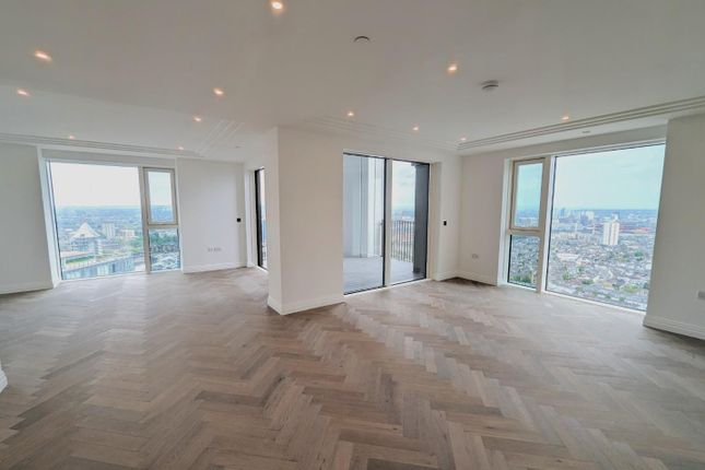 Thumbnail Flat to rent in Kings Tower, Chelsea Creek, Fulham, London