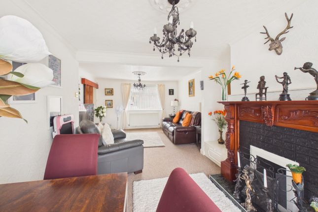 24 Paghill Estate, Paull, East Riding of Yorkshire photo 3